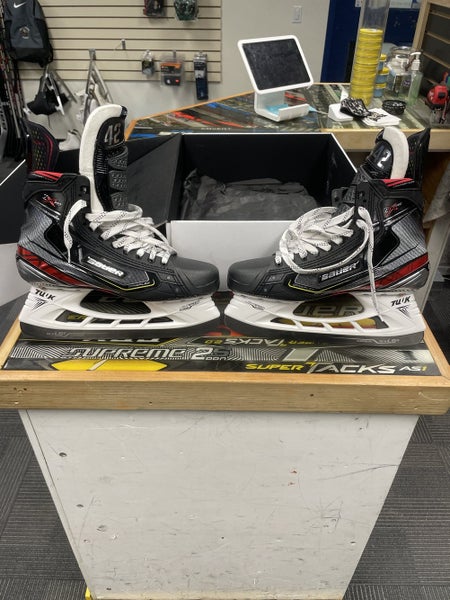 Senior Bauer Regular Width Pro Stock Size 9.5 Vapor 2X Pro Hockey Skates