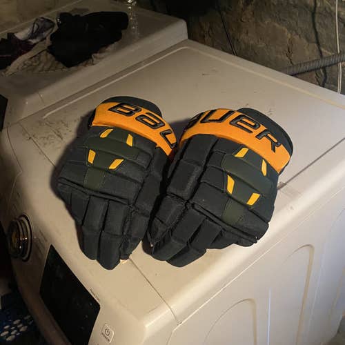 University Of Vermont Nexus 2N 13" Pro Stock Gloves