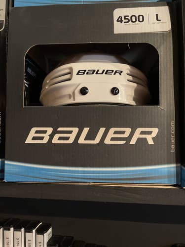 White New Large Bauer  4500 Helmet