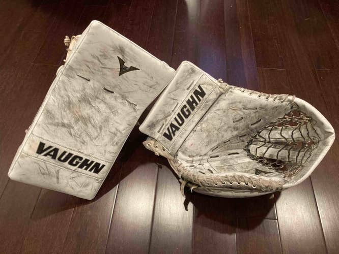 Vaughn V6 1000 Sr Catch Glove & Blocker