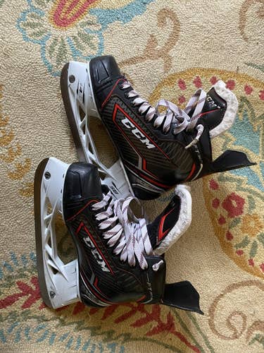 Senior Used CCM Jetspeed FT360 Player Skates size 6