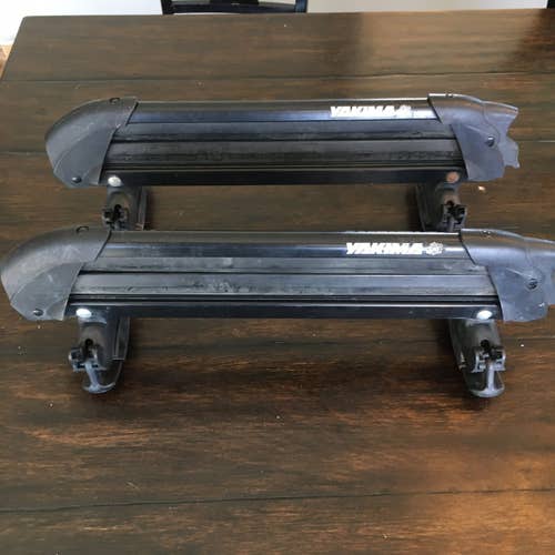 Yakima ski rack And Mighty Mount