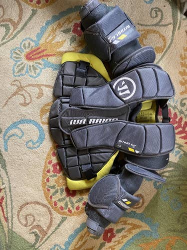 Junior Large Warrior Ritual G2 L/XL Goalie Chest Protector