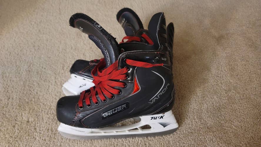 Senior Used Bauer X:60 Limited Edition skates Size 9D