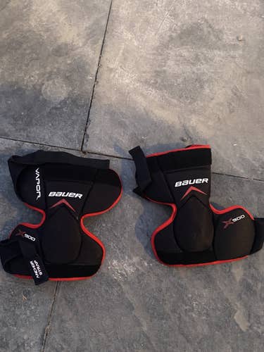 Sr Hockey Goalie thigh guards