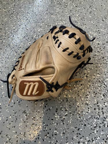 Used/Great Condition Marucci Right Hand Throw 32.5" Catcher's Glove