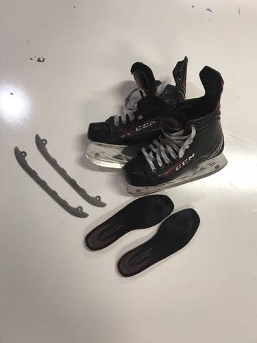Used Junior CCM Jetspeed XTRA PRO PLUS Skates