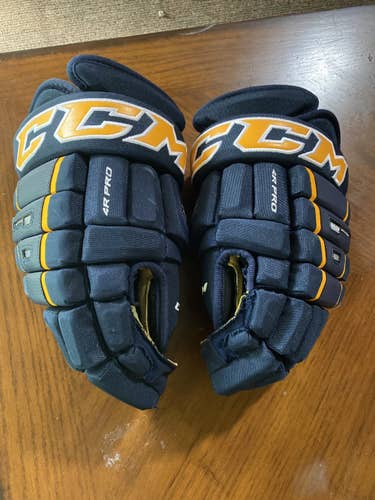 Blue Senior CCM 15" Pro Stock Tacks 4 Roll Pro Gloves