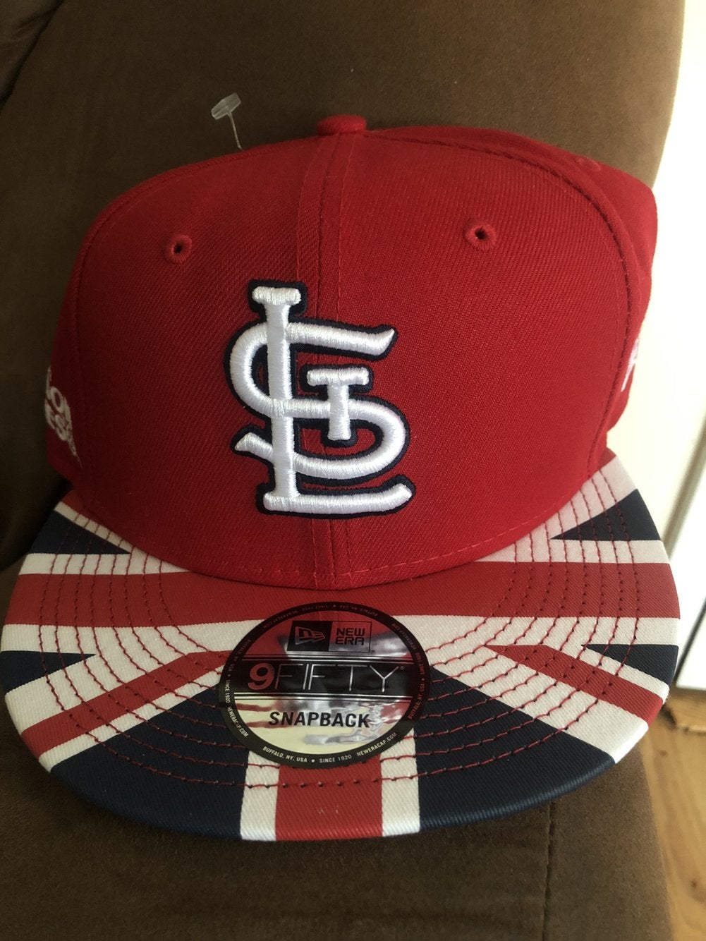 St. Louis Cardinals New Era 2023 MLB World Tour: London Series Crown 9FIFTY  Snapback Hat - Red