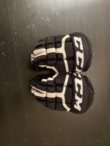 Black Used Junior CCM Gloves 9"
