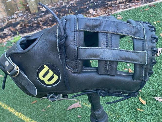 Wilson A2000 1883 12.5 used