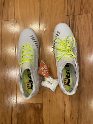 White Men's Molded Cleats Warrior Burn 9.0