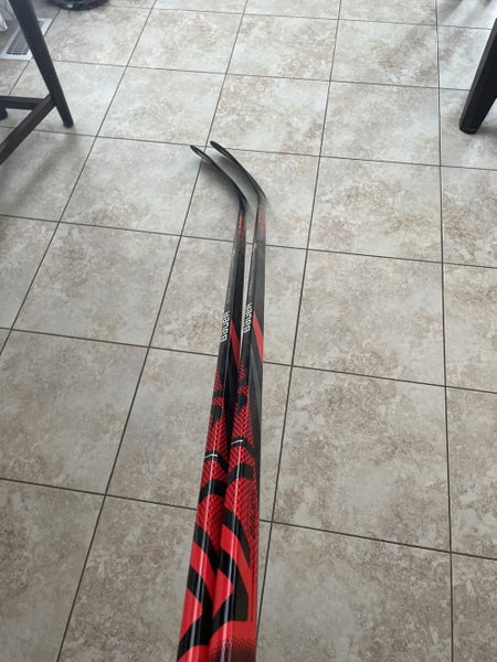 *2 PACK* Senior Right Handed Vapor FlyLite Hockey Stick