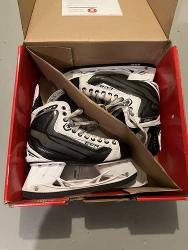 *Used* Senior CCM Ribcore 50K LE White - Size 8.5