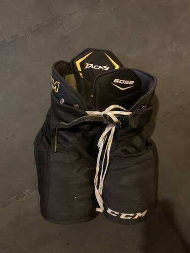 Black Senior Medium CCM Tacks 6052 Hockey Pants
