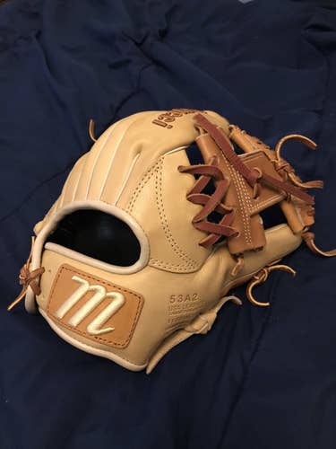 MARUCCI 11.5" Glove / Includes New Lace