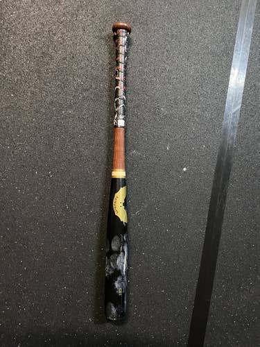 Used Wood (-4) 25 oz 30" Bat