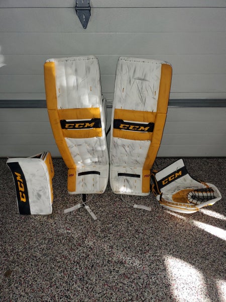 Used Senior 34" +2 CCM Regular Retro flex Goalie Full Set (Boston)