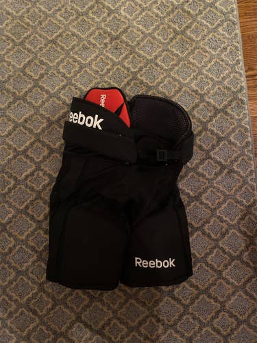 Black Used Medium Reebok 18K  Hockey Pants