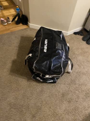 Used Bauer Player Bag