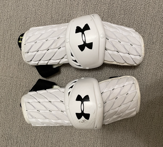 New Medium Under Armour VFT Arm Pads