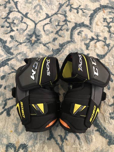 New CCM  Tacks 9080 Elbow Pads