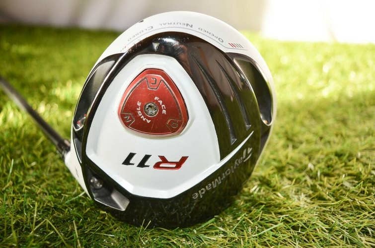 Taylormade 	R11	9 Driver 	Right Handed 	45.5"	Graphite 	Stiff	New Grip