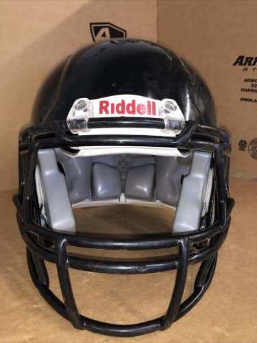 USED RIDDELL YOUTH SPEED CLASSIC FOOTBALL HELMET - LARGE - BLACK