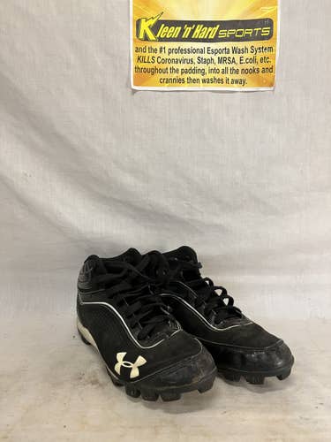 Used Under Armour Size 7 Black-White Baseball Cleats