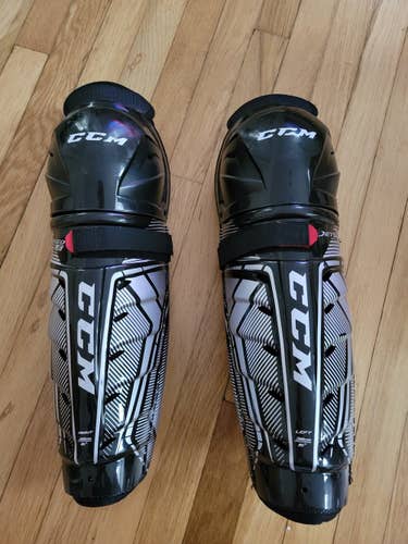 Used - Like New Senior CCM Shin Pads