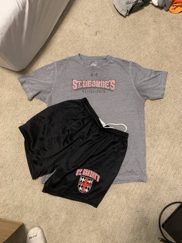 Under Armour Shirt+Shorts Bundle