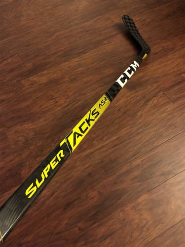 CCM Super Tacks AS2 Pro P90 LH 90Flex