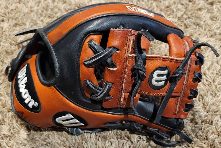 Used Wilson Right Hand Throw A2K Baseball Glove 11.25"