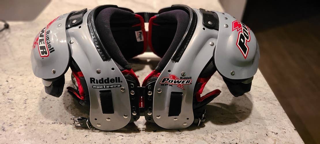 *LIKE NEW* Small Riddell Power SPX Shoulder Pads