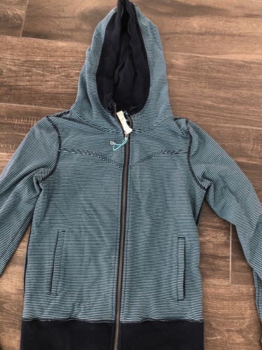 Lululemon Full Zip Hooded Sweatshirt-women’s Small