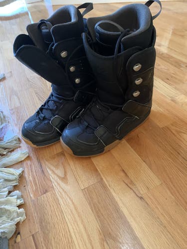 Men's Size 10 (Women's 11) DC Snowboard Boots