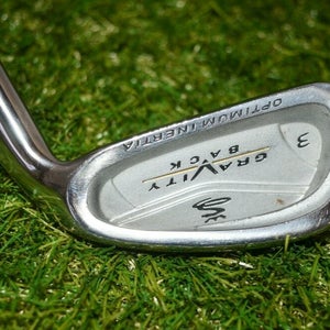 Cobra 	Gravity Back 	3 Iron 	Right Handed 	39.25"	Graphite	Regular 	New Grip