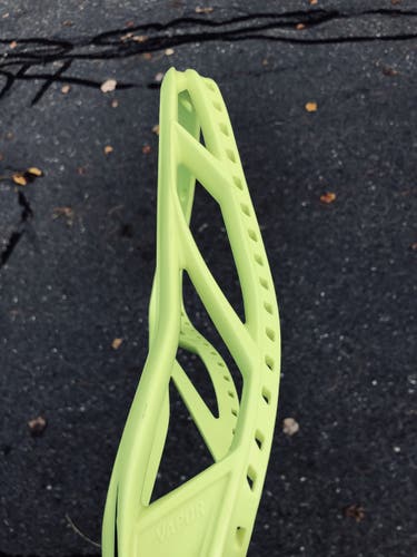 Rare Brand New Unstrung Vapor