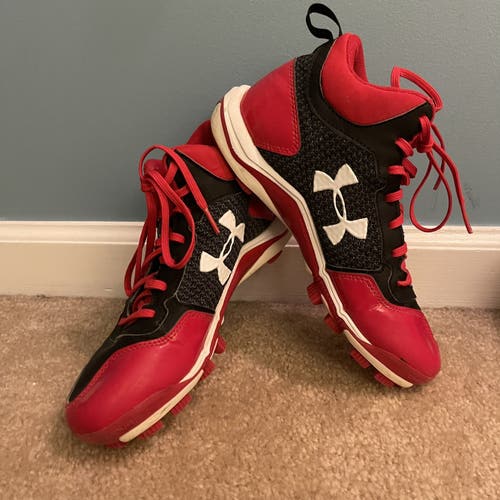 UA Youth molded Cleats