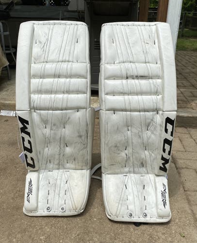CCM Extreme Flex II Goalie Leg Pads, White Used Senior 33"+1