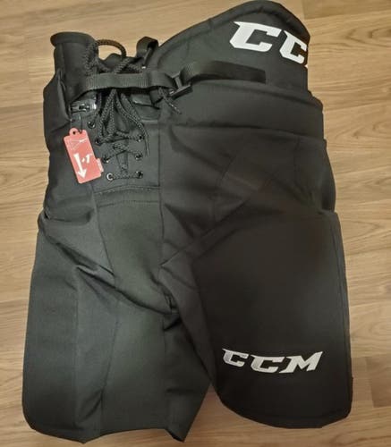 Black Senior Medium CCM Pro Stock hp31 Hockey Pants