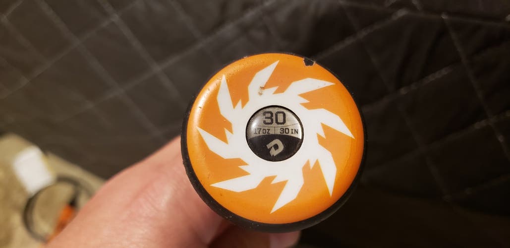 2015 USSSA Certified DeMarini Composite Voodoo Raw Bat (-13) 18 oz 31"