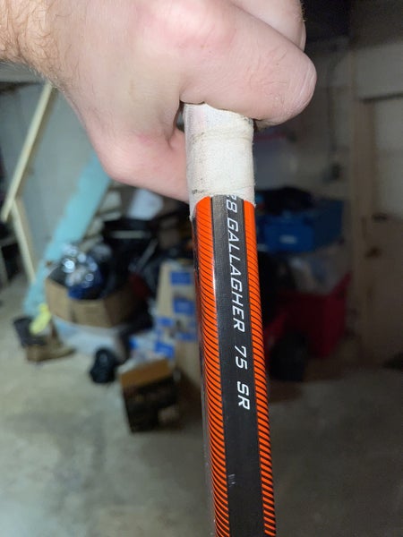 Senior Right Handed Mid Pattern Covert QRE10 Hockey Stick