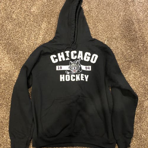 Chicago Wolves Large Pullover Hoodie