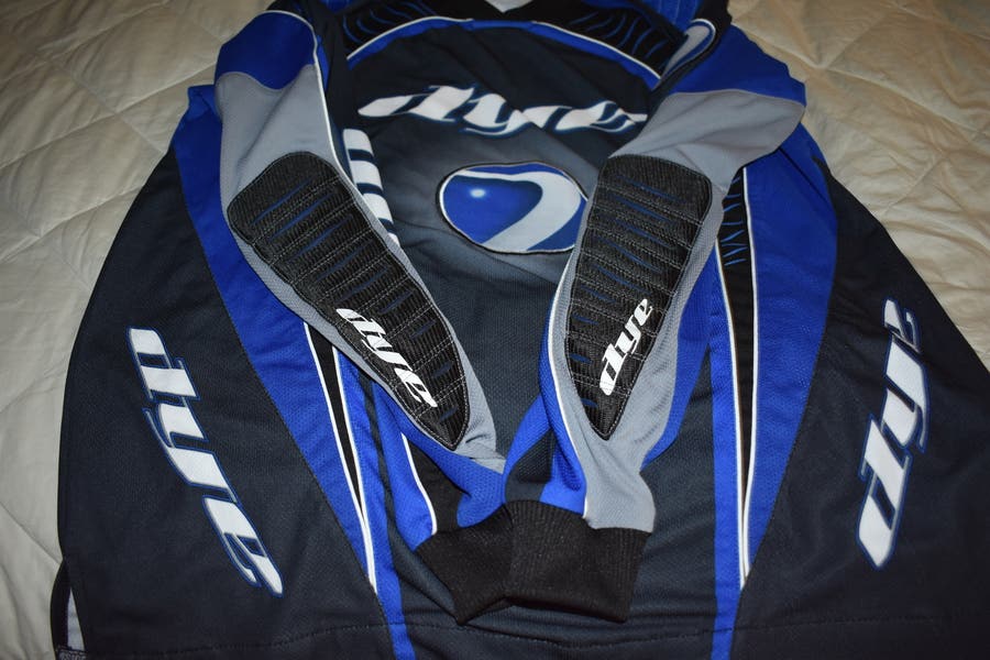 NEW - Dye Core Division Performance Paintball Set - Protective
