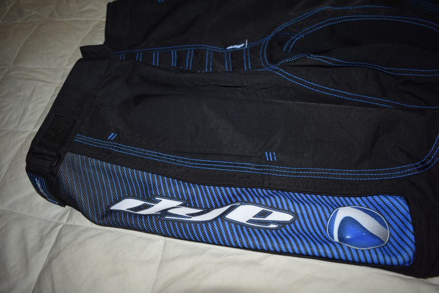 NEW - Dye Core Division Performance Paintball Set - Protective