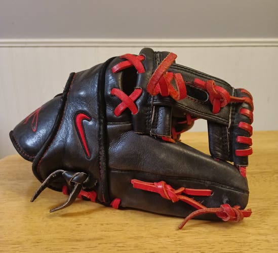 SUPER RARE discontinued Nike Swingman Baseball Glove 11.5"