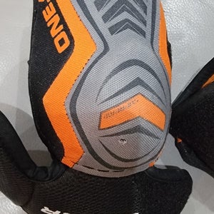 Youth Used Large Bauer Supreme One.4 Elbow Pads