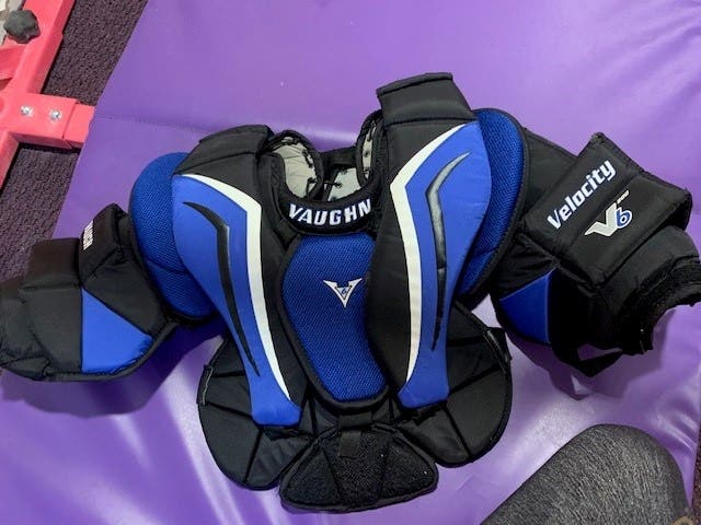 Junior Used Small Vaughn Velocity V6 800 Goalie Chest Protector