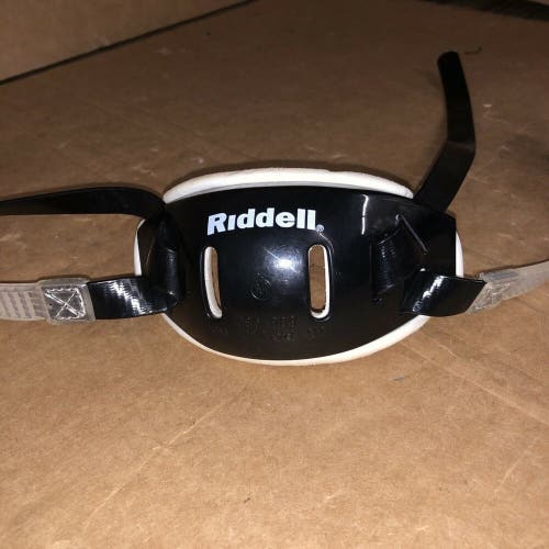 USED MEDIUM RIDDELL FLEX HARD CUP CHIN STRAP - BLACK